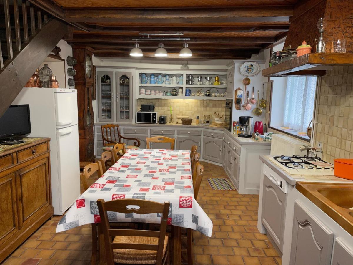 Gite Paisible A La Roche Cercles Kültér fotó